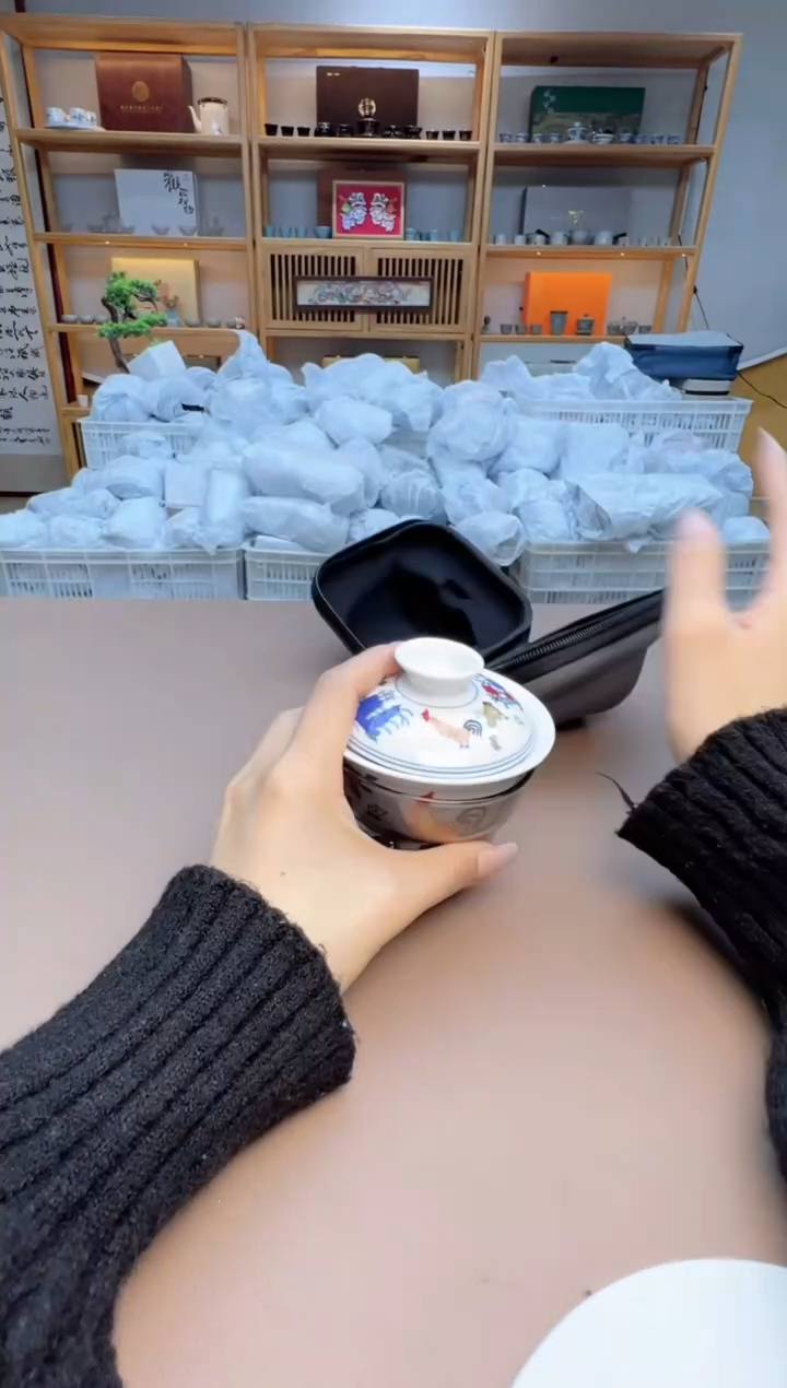 【闪购商品】摆件瓷制品S1111111111111