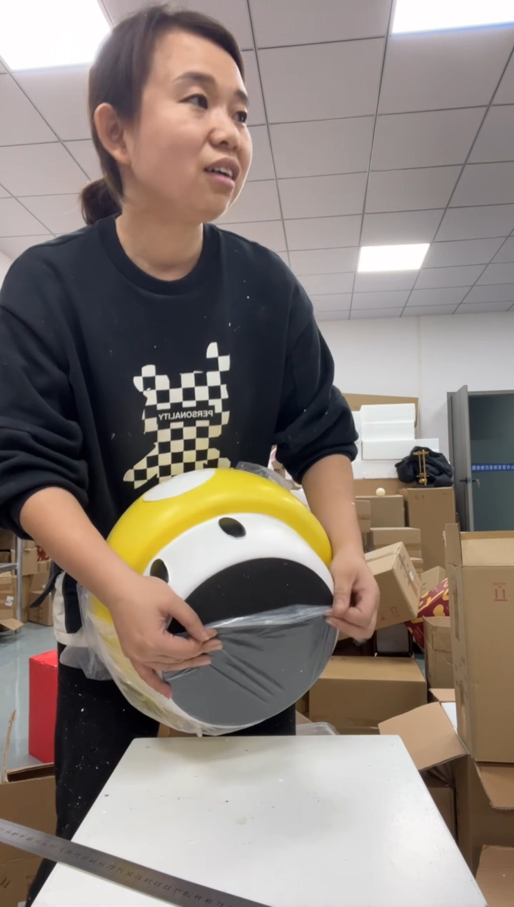 树脂黄色蘑菇凳子