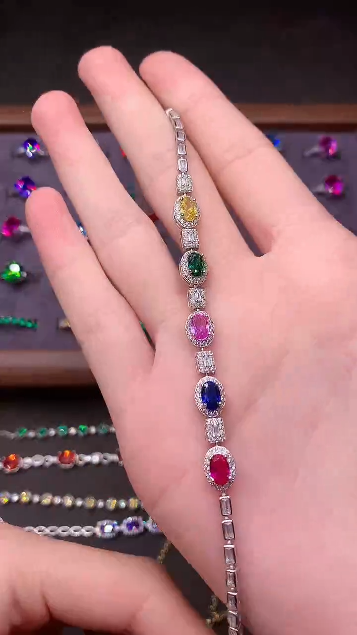 【闪购商品】彩色蓝宝石手链银S925镶嵌······