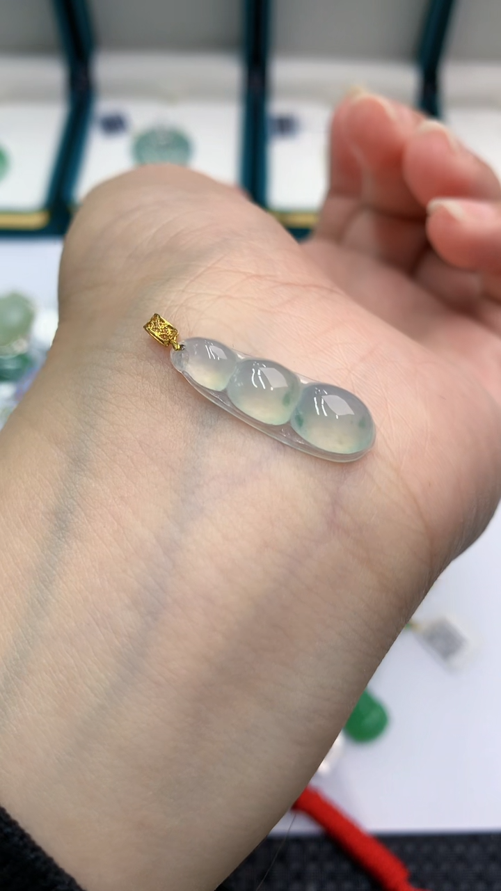 【闪购商品】翡翠颈饰18K金镶嵌            8