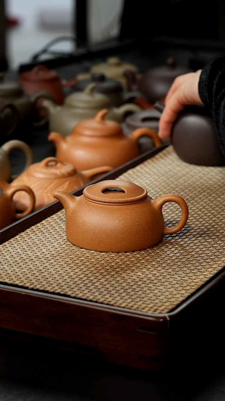 【闪购商品】紫砂茶壶小牛盖紫砂壶老黄段