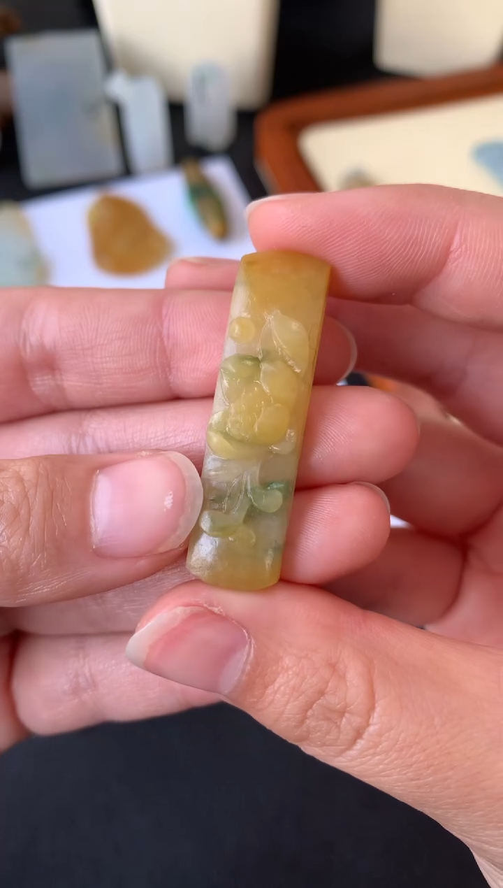 【闪购商品】定制翡翠未镶嵌翡翠