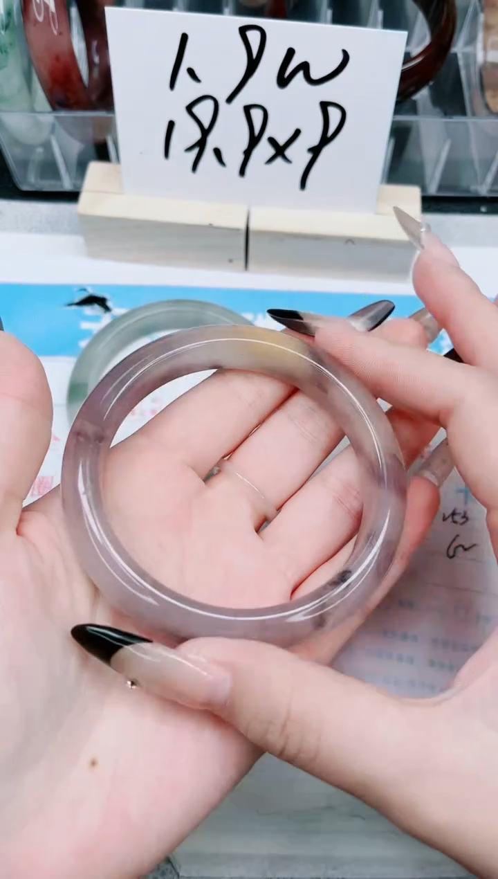 【闪购商品】石英质玉手镯未镶嵌253-62