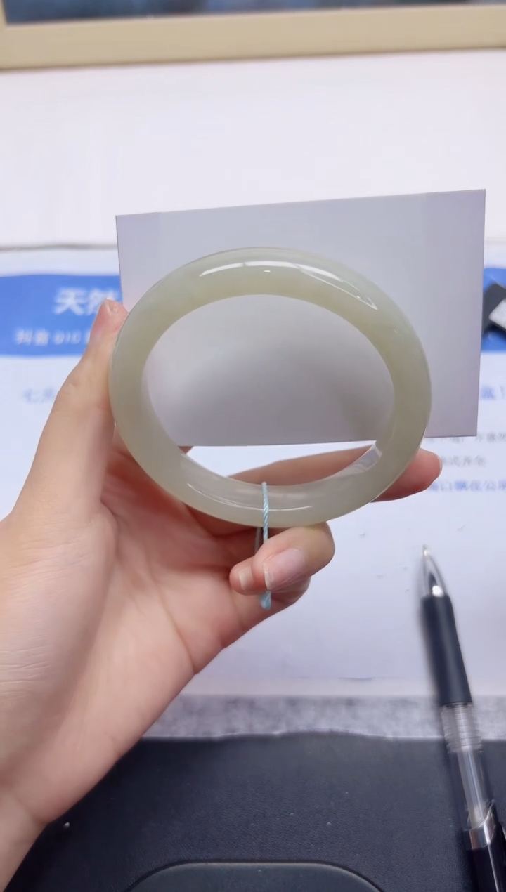 和田玉手镯未镶嵌245-59.7qq