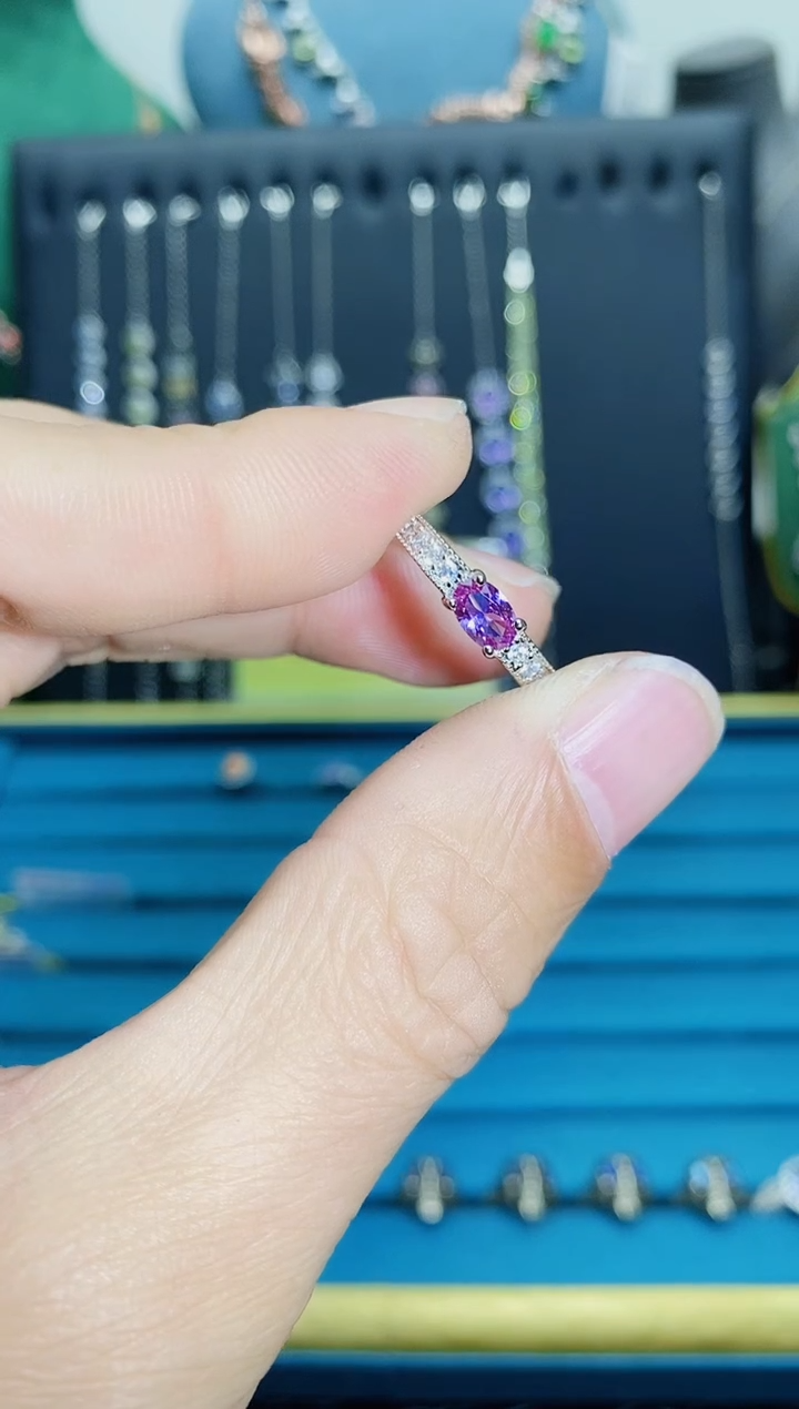 【闪购商品】水晶戒指银S925镶嵌亚历山大