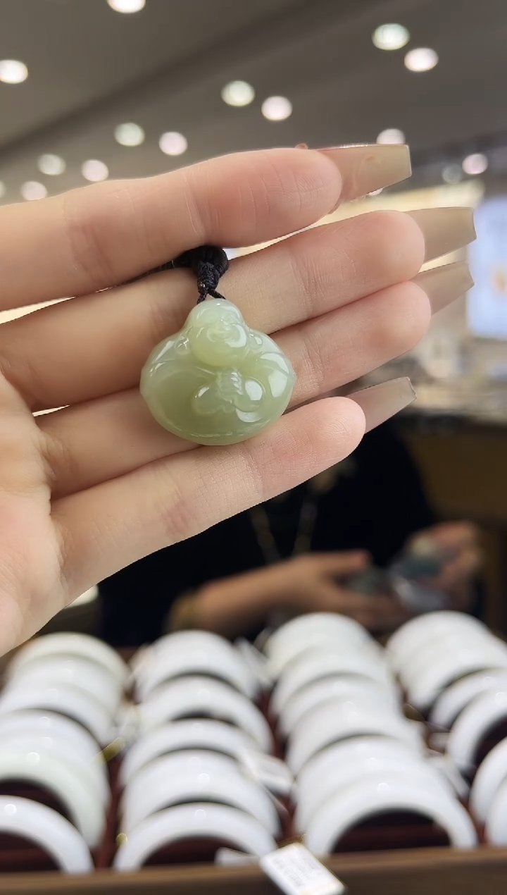【闪购商品】和田玉未镶嵌吊坠(不含链)多样性发其一 宝宝佛