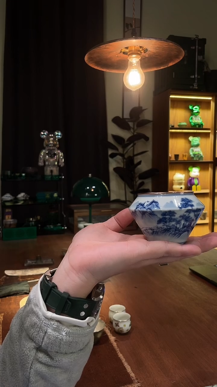 包铜青花山水建水..