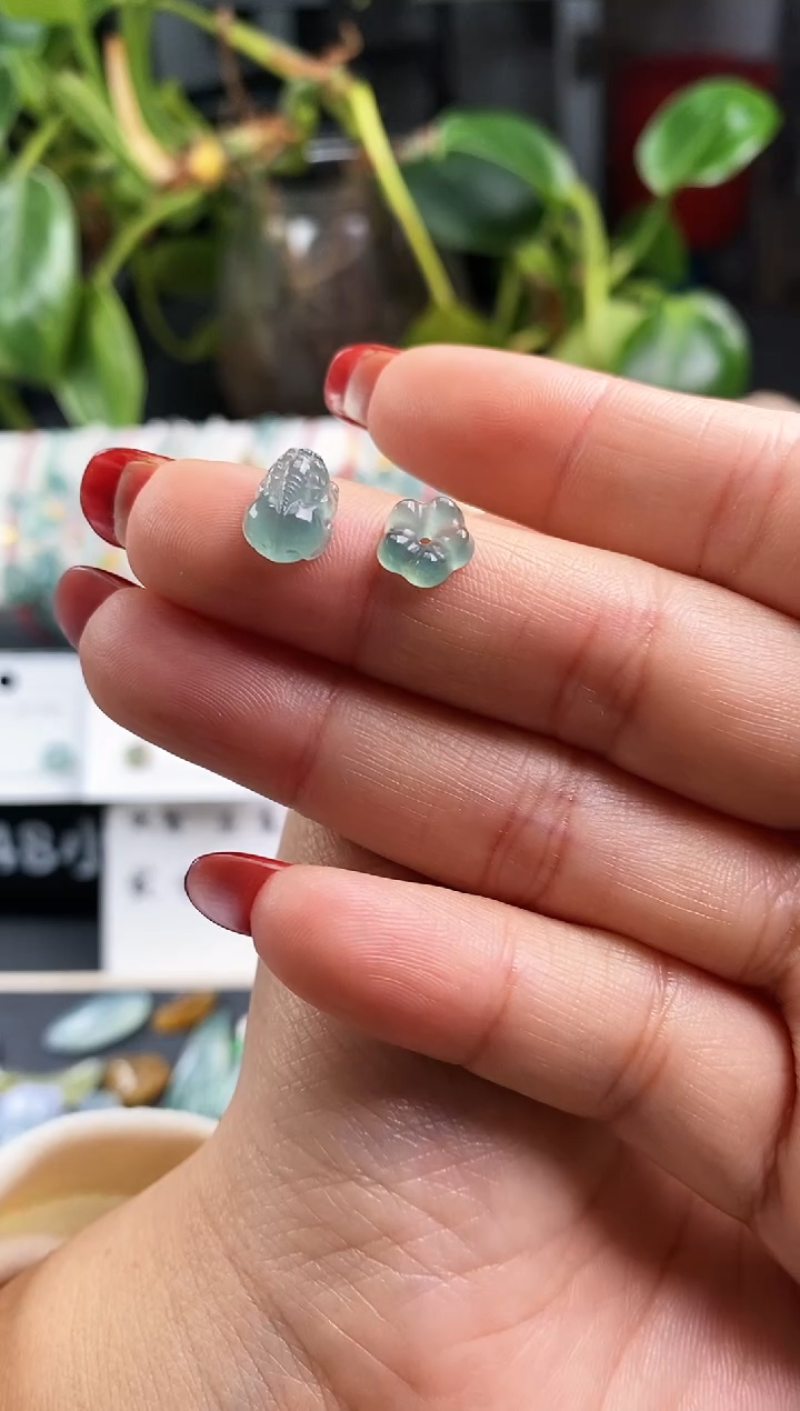 【闪购商品】翡翠戒指未镶嵌金蟾小花