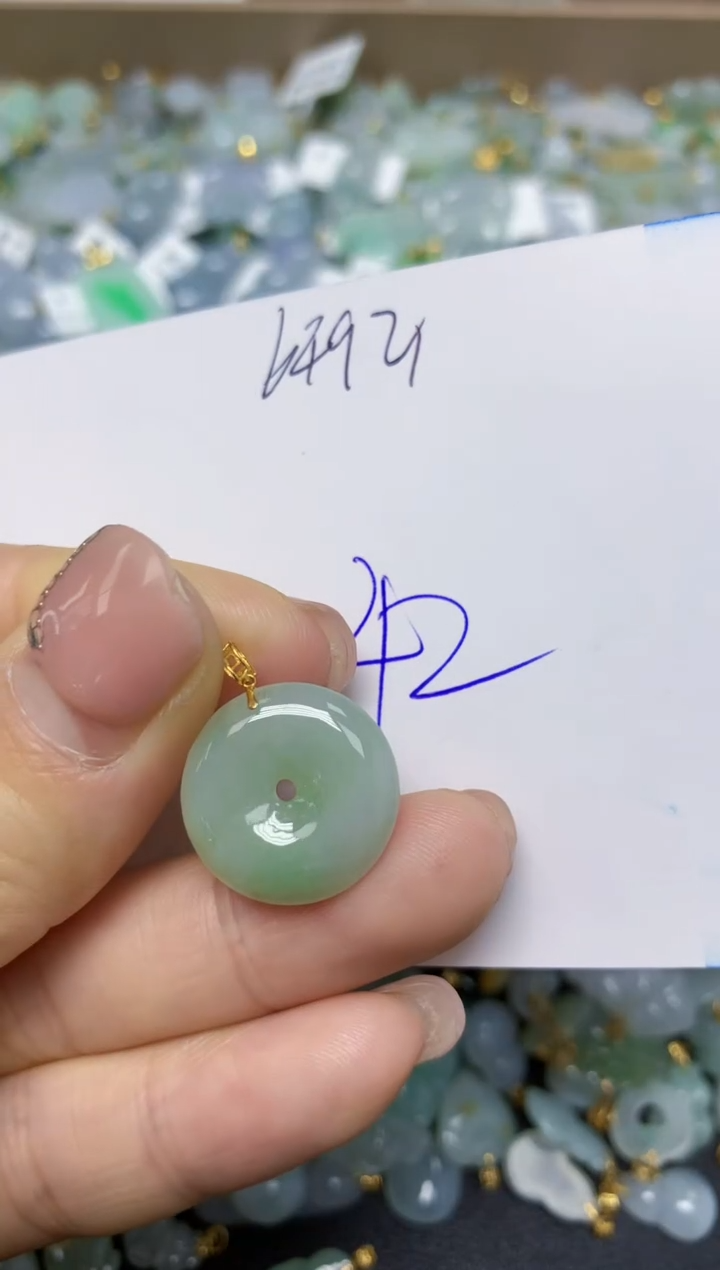 【闪购商品】翡翠挂件18K金镶嵌 天然翡翠A货