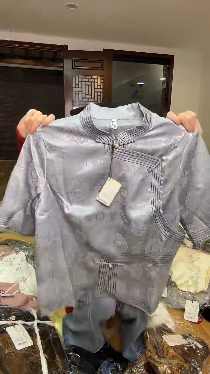 4XL码    145-155斤   半袖