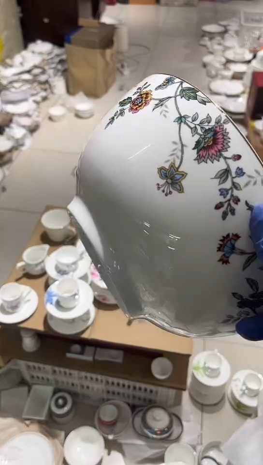 瓷微瑕8.75碗隆达骨瓷