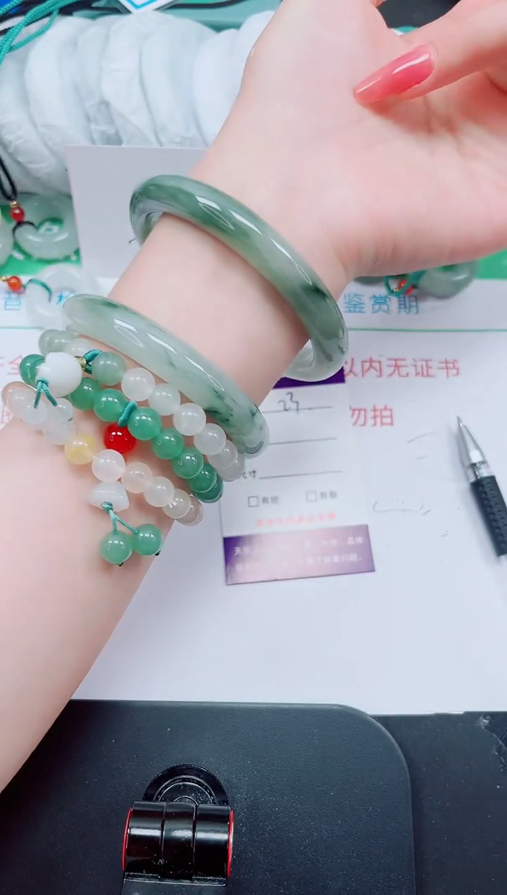 石英质玉手镯未镶嵌23-64/65