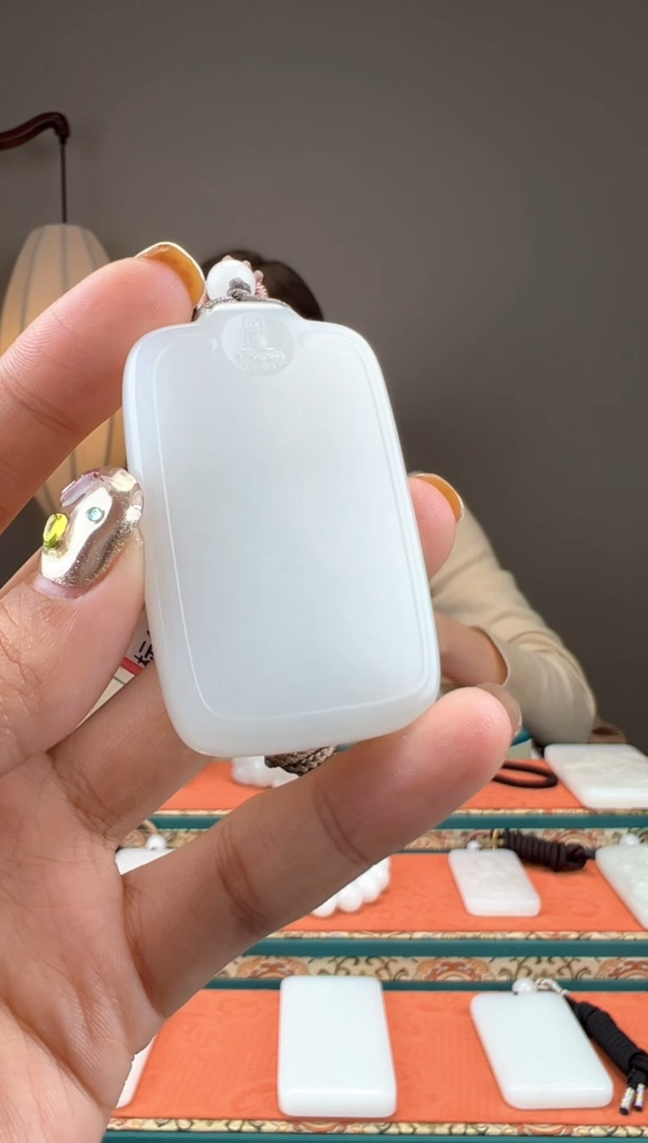 【闪购商品】和田玉颈饰未镶嵌1