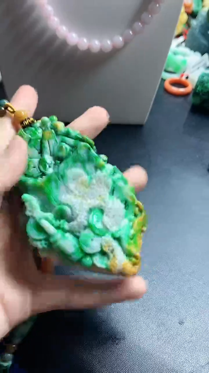 颈饰未镶嵌翡翠闫*豆天然缅甸a货翡翠