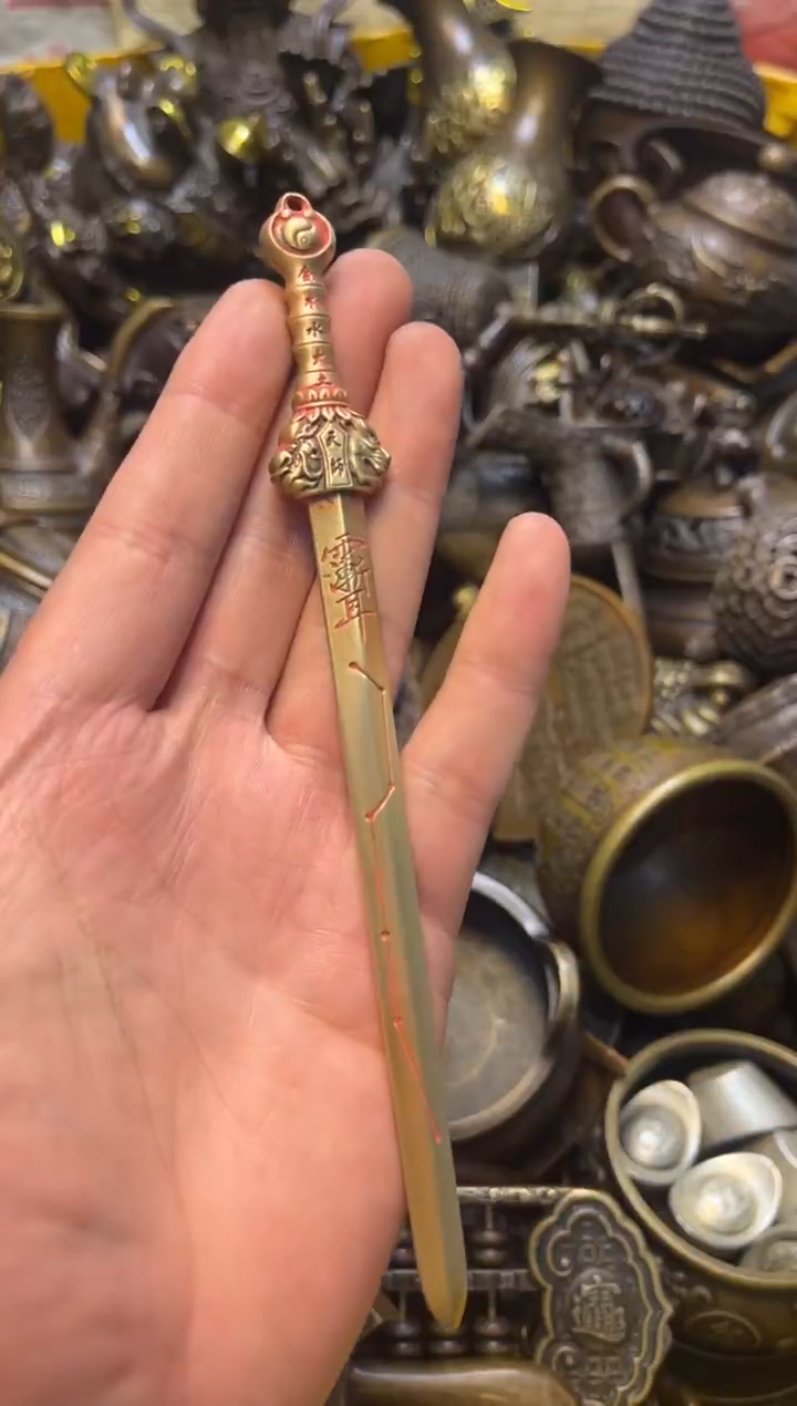 精美铜器，点击下单