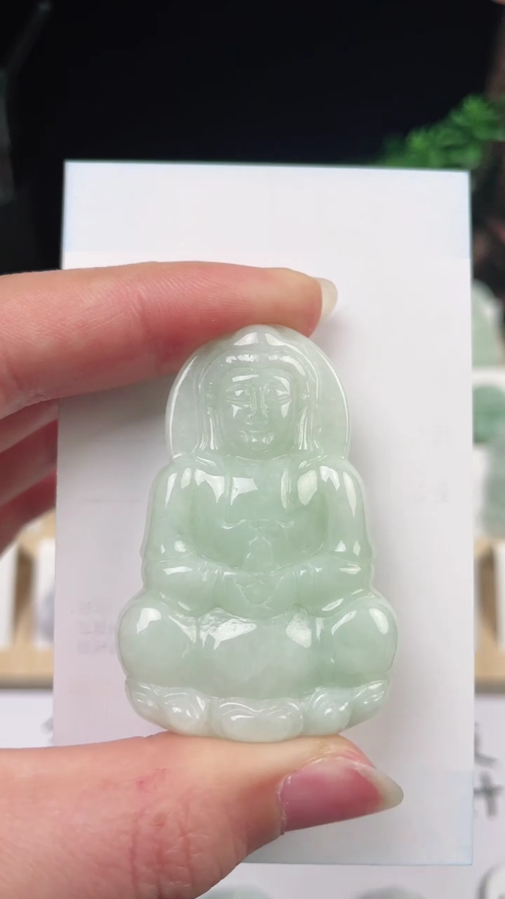 【闪购商品】翡翠颈饰未镶嵌观音