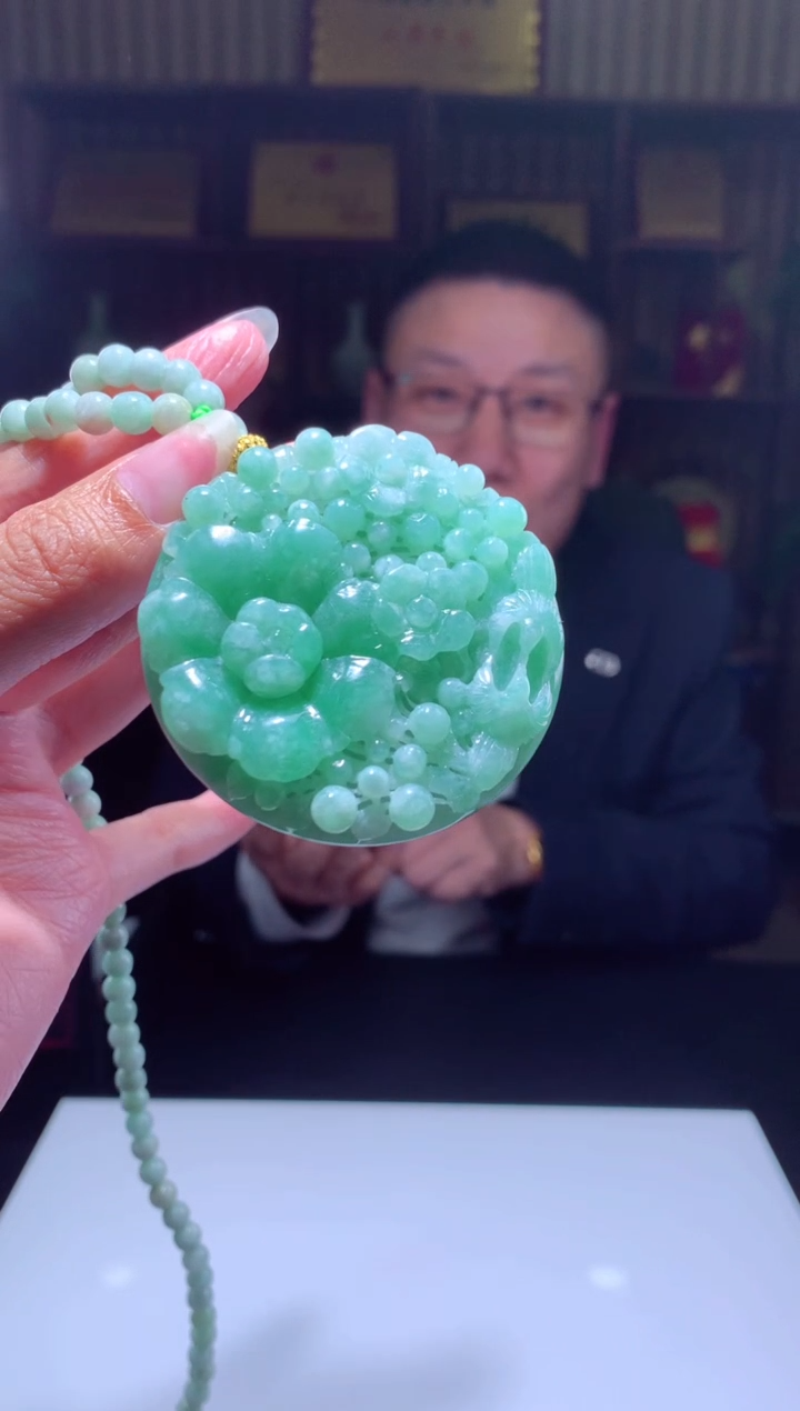 【闪购商品】定制翡翠未镶嵌挂件发货（拍一发一）