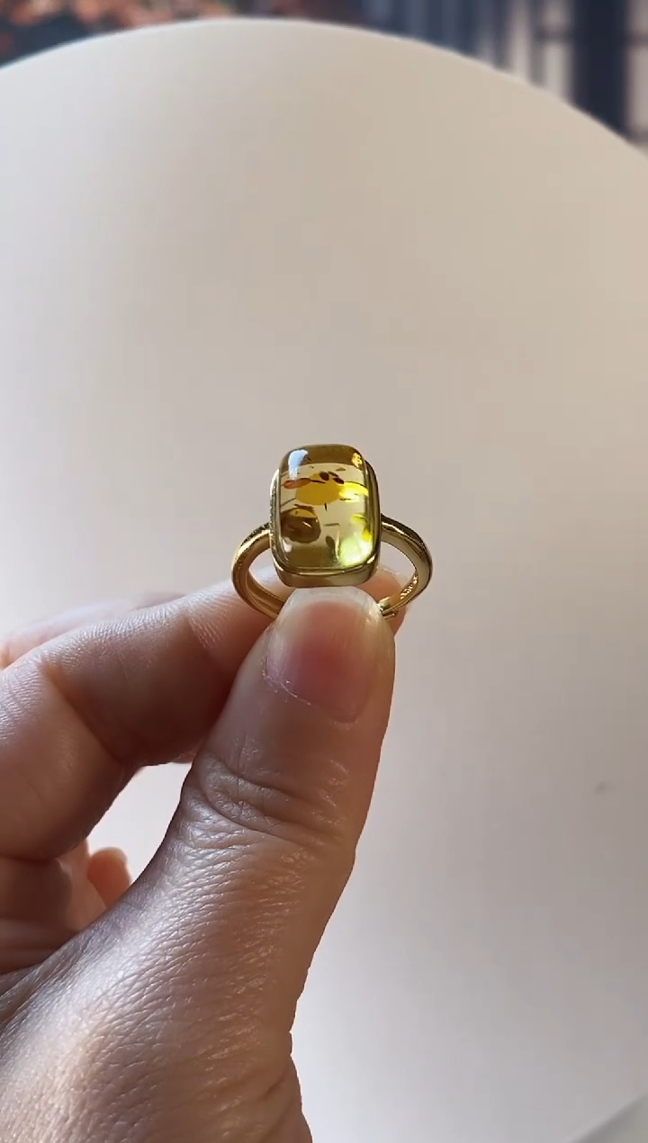 【闪购商品】琥珀戒指银S925镶嵌花珀戒指0000