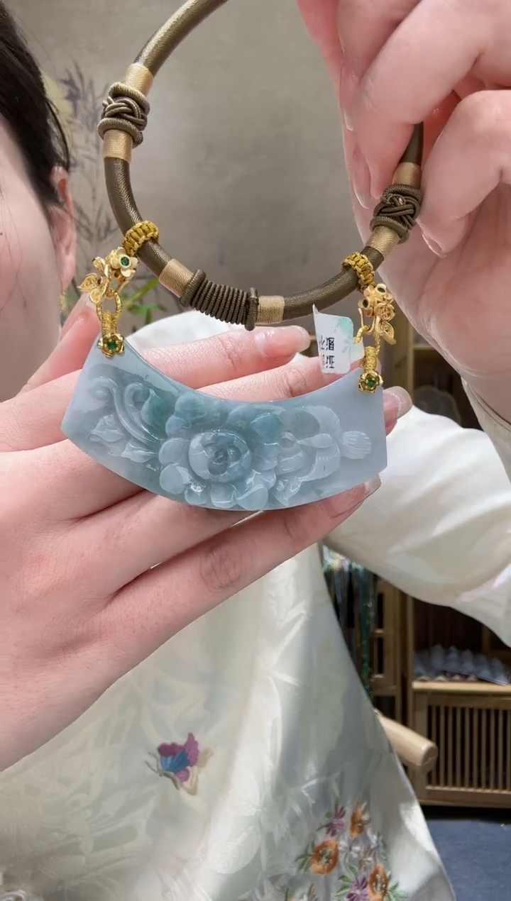 【闪购商品】翡翠颈饰未镶嵌吊坠