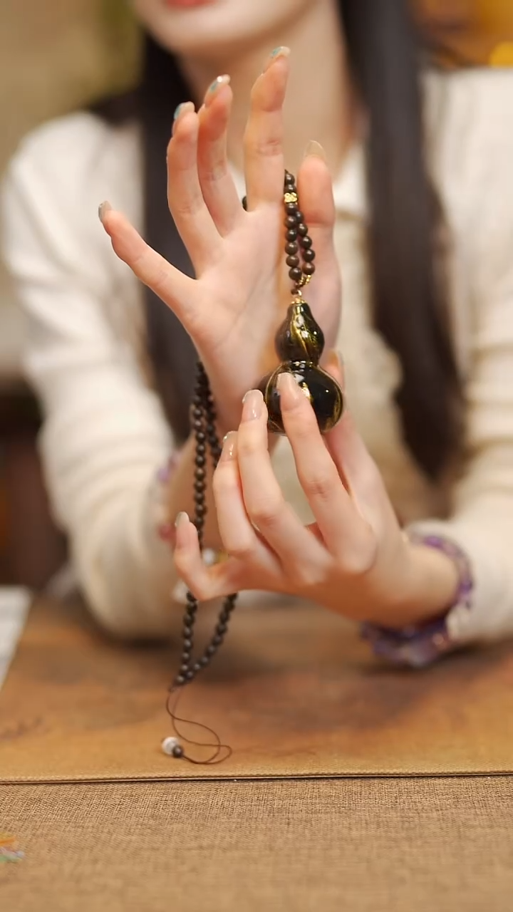 【闪购商品】775宴禾堂漆艺小葫芦--99