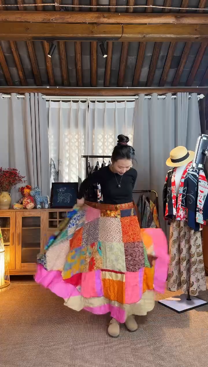 【闪购商品】设计师款丝刺绣裙子