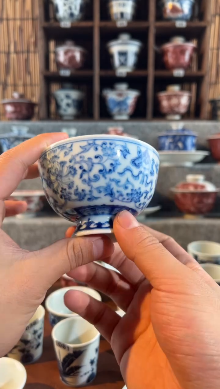 【闪购商品】a096天禄言瓷缠枝莲八宝高足
