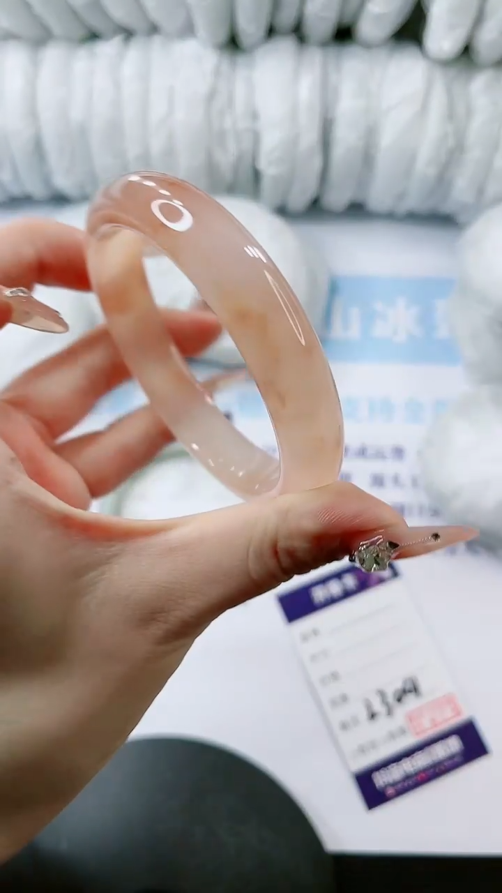 【闪购商品】石英质玉手镯未镶嵌多样性发货L309