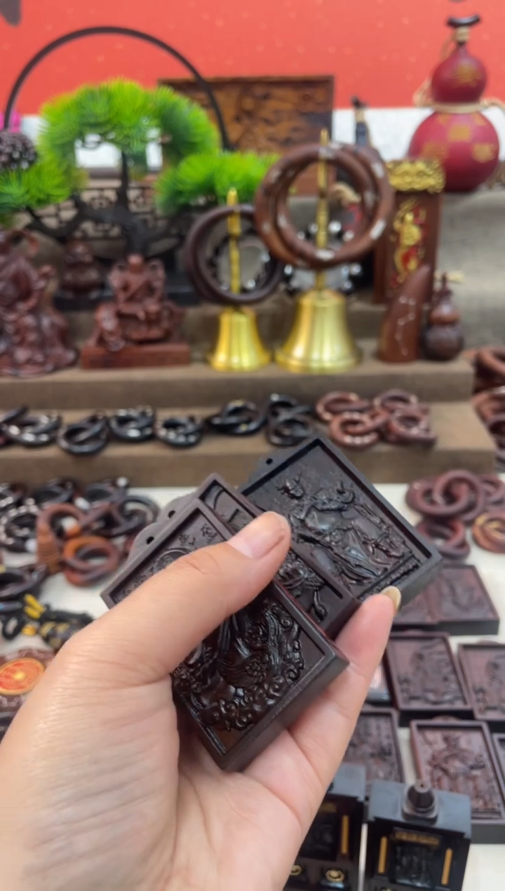 木一****焰枣木玉化471抽盒*4个