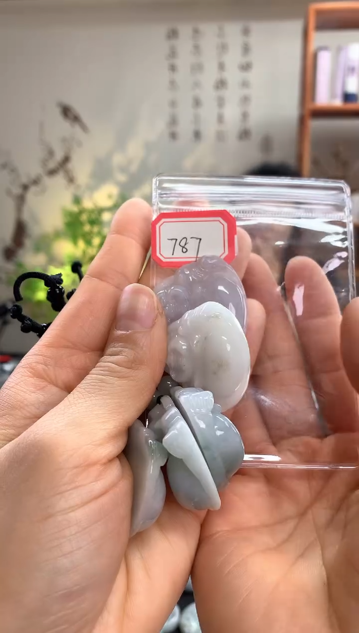 【闪购商品】翡翠颈饰未镶嵌佛公 787多样性发一件