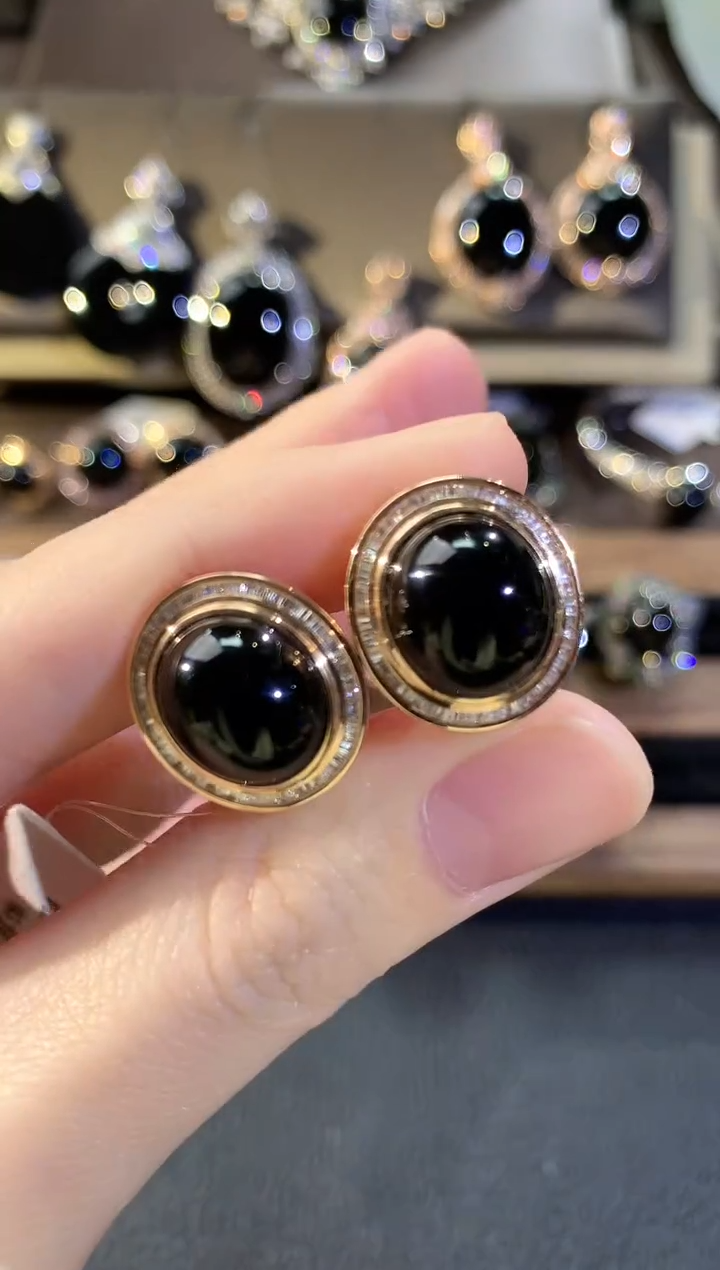 18K金镶嵌翡翠耳饰冬日珠宝Q30