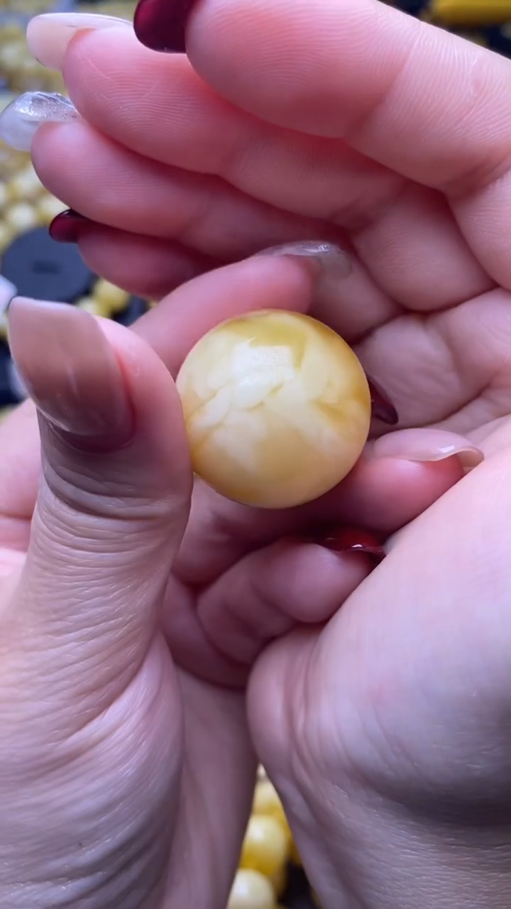 【闪购商品】琥珀裸石未镶嵌月.15/卡25.6