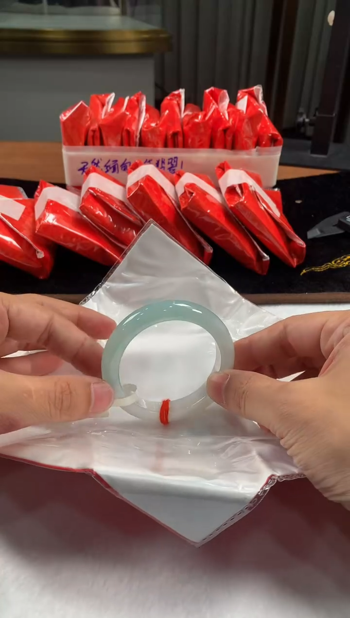 未镶嵌定制翡翠5073毛货不退不换 53-54圈