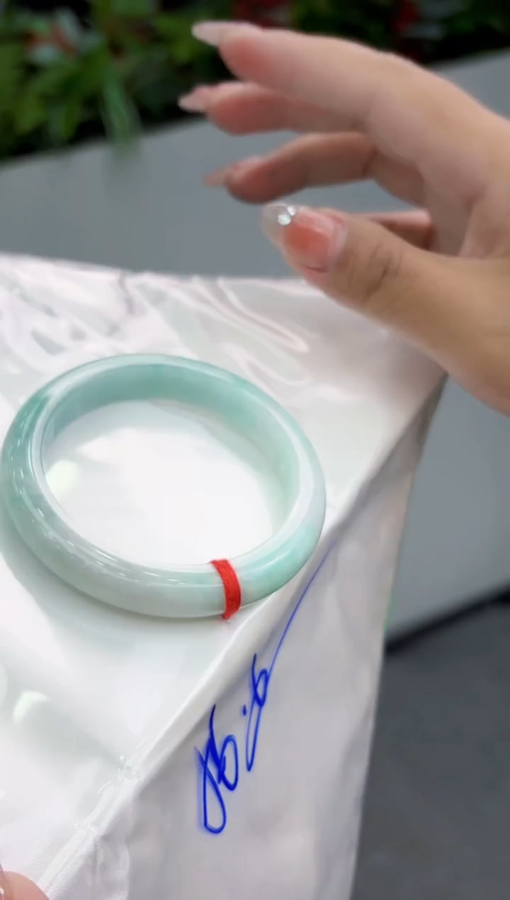 【闪购商品】翡翠手镯未镶嵌翡翠手镯