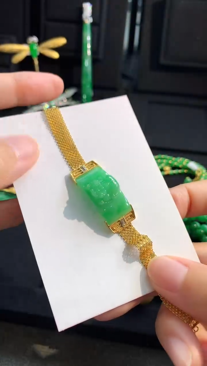 【闪购商品】翡翠手链18K金镶嵌手饰