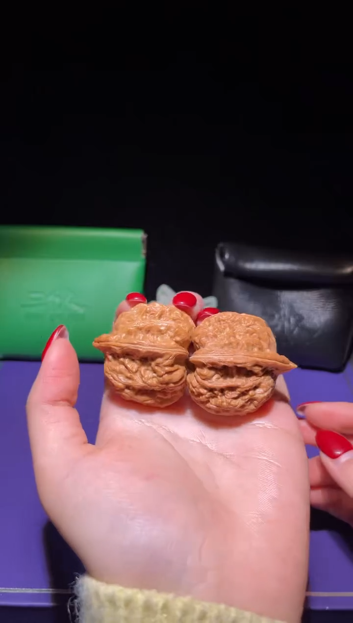 吊坠文玩核桃75号赤龙鸡心 37尺寸