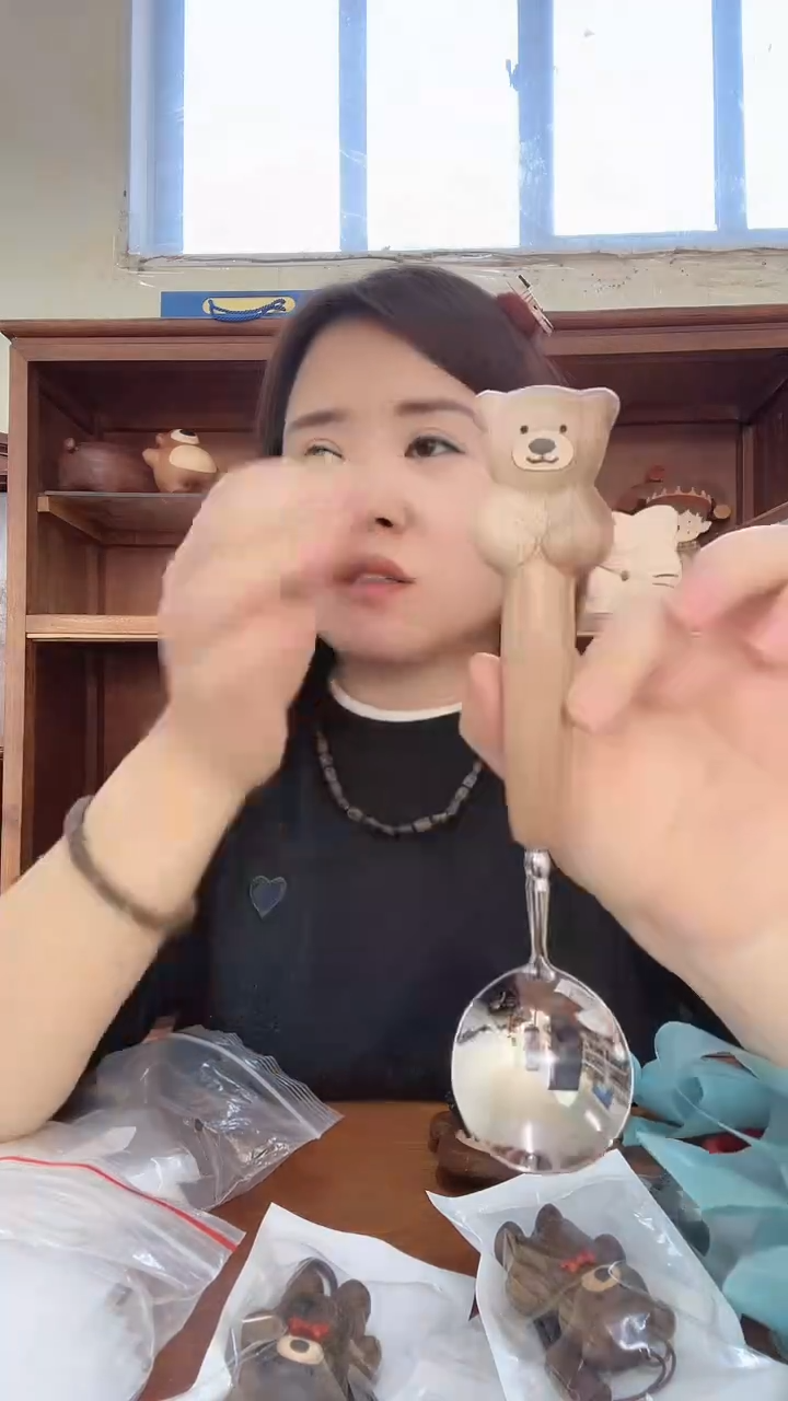 木抱抱熊刚勺 瑕疵 编号556