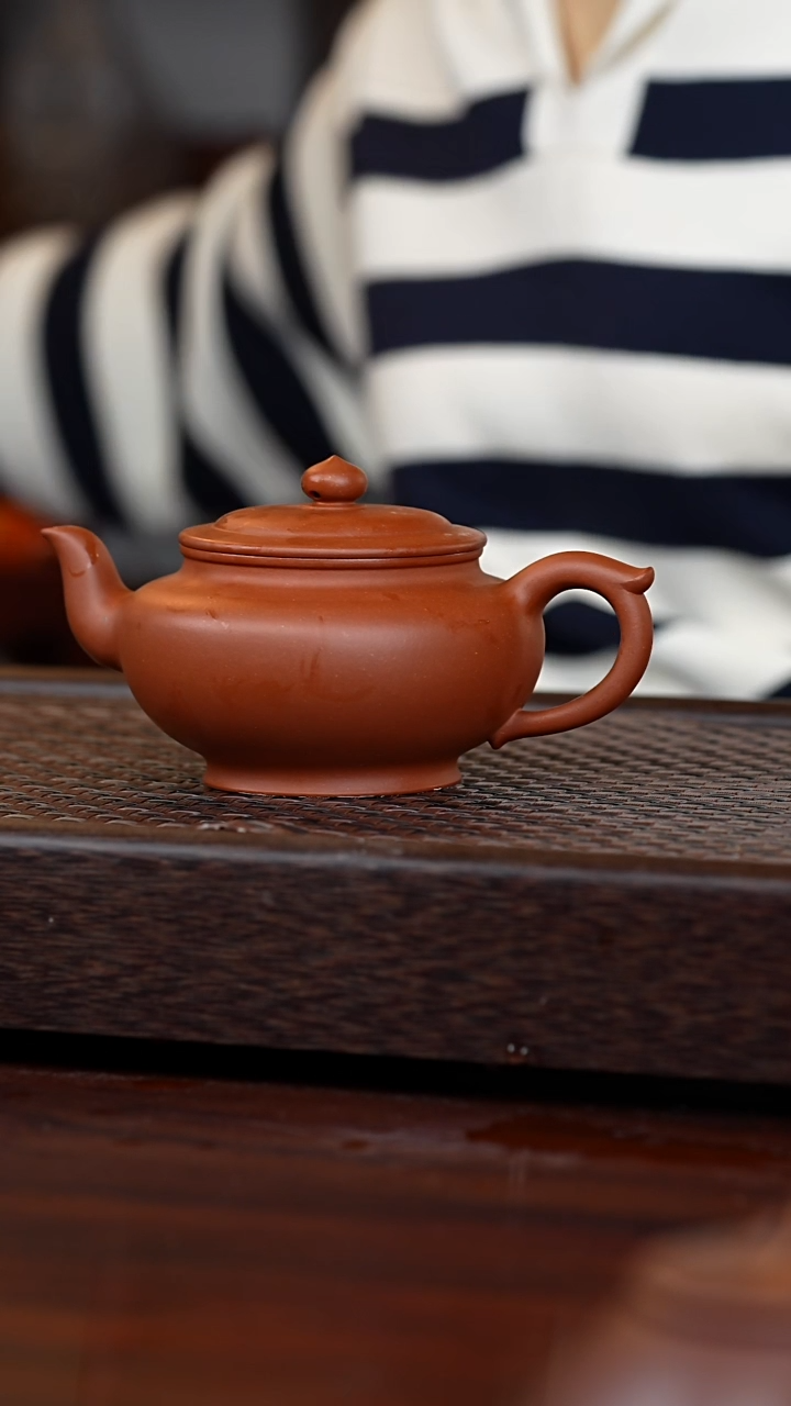 【闪购商品】紫砂茶壶扁笑樱300毫升