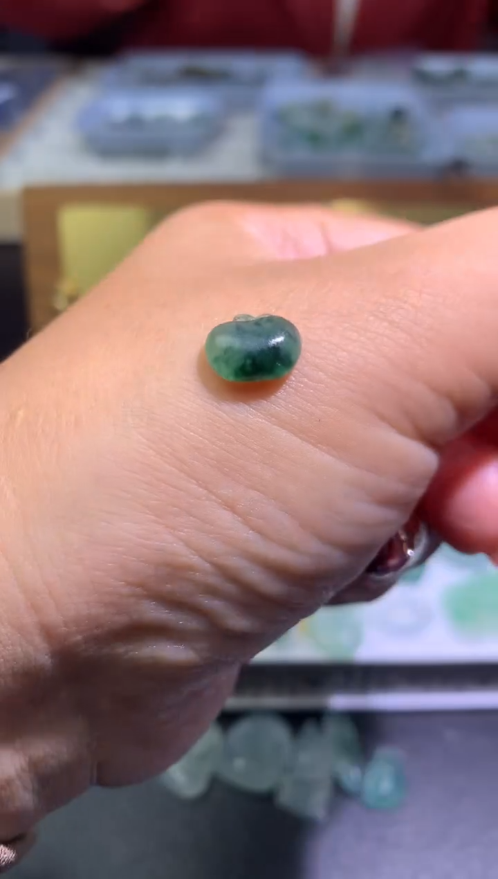 【闪购商品】定制翡翠未镶嵌毛货