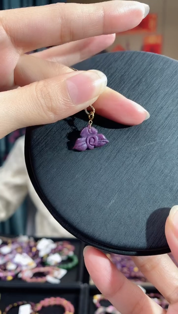 【闪购商品】苏纪石（舒俱来）吊坠(不含链)18K金镶嵌144