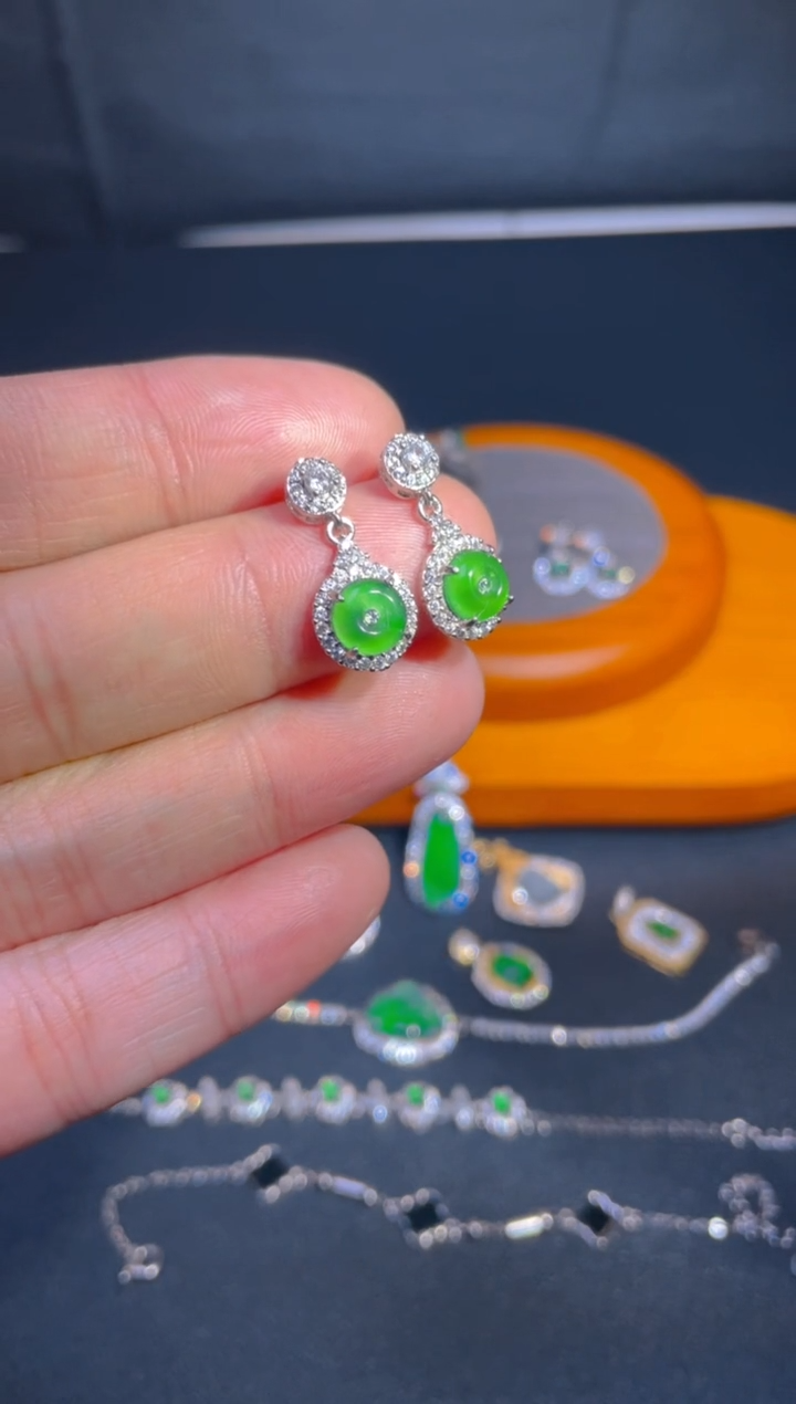 【闪购商品】翡翠耳饰未镶嵌翡翠