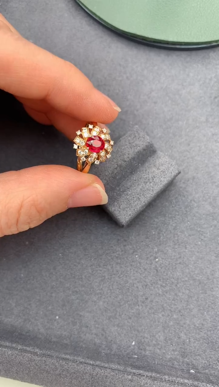 【闪购商品】红宝石戒指18K金镶嵌70分红宝石戒指