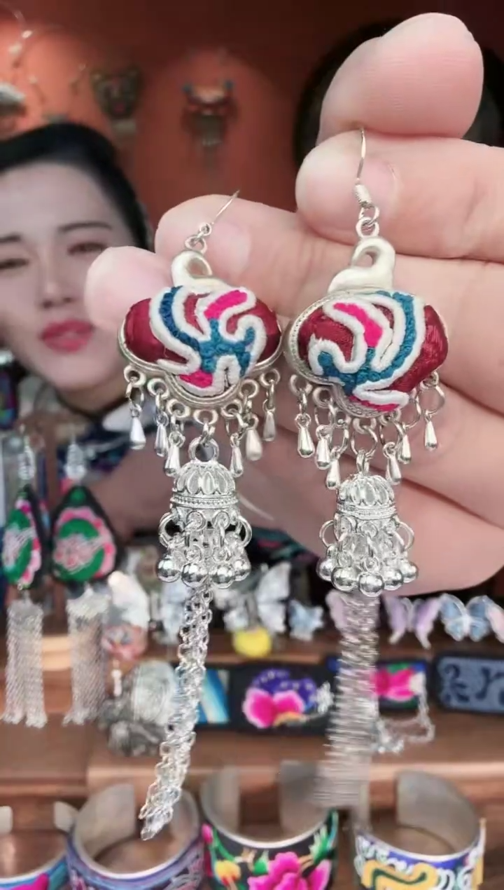 非遗手工刺绣耳环07