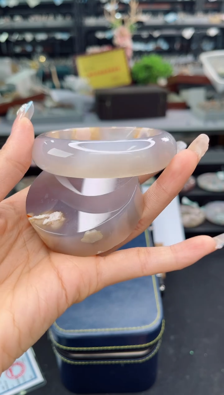 石英质玉未镶嵌手镯61圈口（赠品镯心）6240230