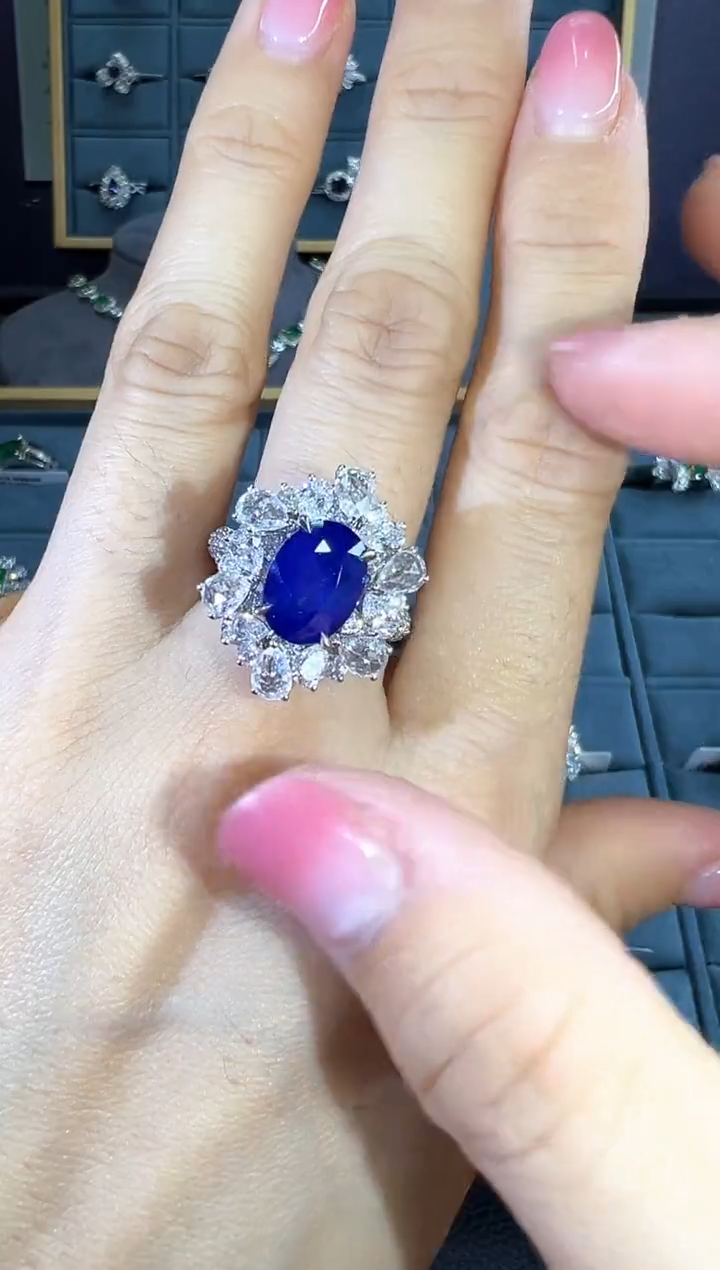 【闪购商品】蓝宝石戒指18K金镶嵌戒指