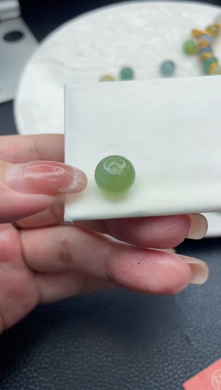 【闪购商品】定制翡翠未镶嵌珠子