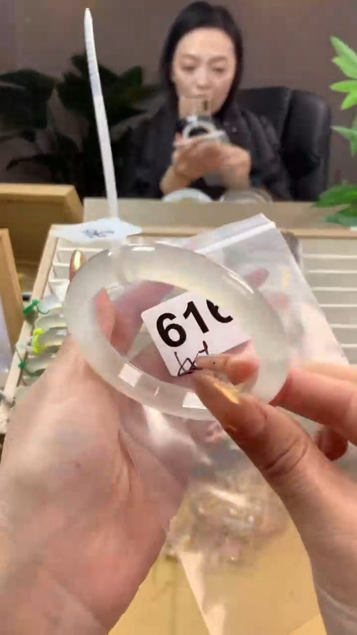 【闪购商品】玛瑙/玉髓手镯未镶嵌616