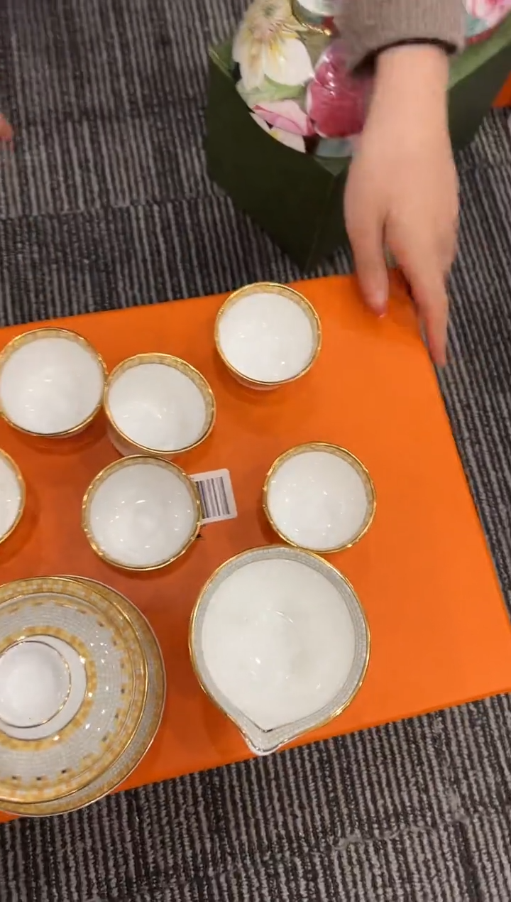 【闪购商品】杯H877--------------