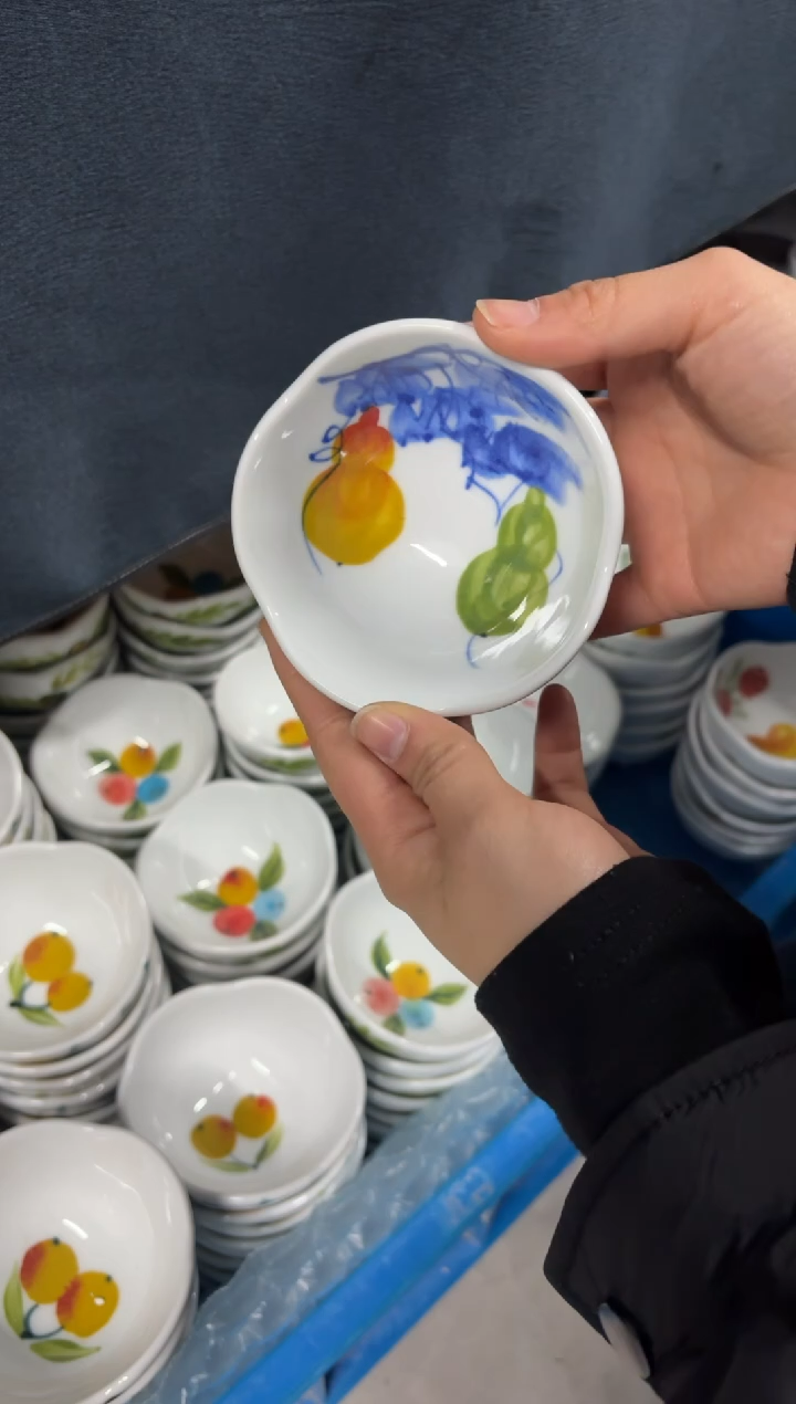 景德镇手绘釉中彩（食品级）三足蘸料碟