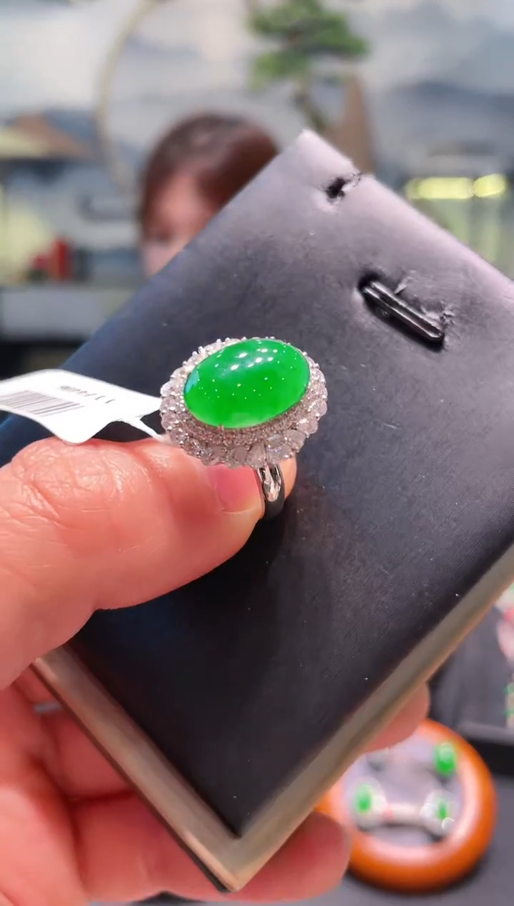 【闪购商品】翡翠颈饰18K金镶嵌A42两用