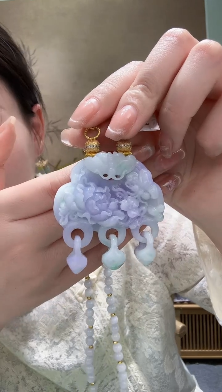 【闪购商品】翡翠未镶嵌颈饰吊坠